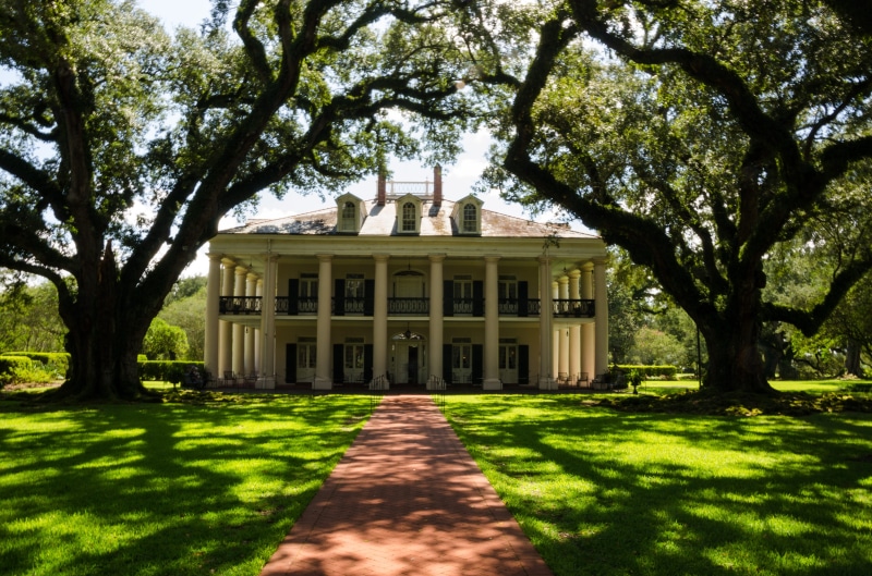 louisiana, Oak Alley Plantation, sunlight, lawn, Usa, front or back yard, house, plantation, shadow, built structure, residential district, architectural column