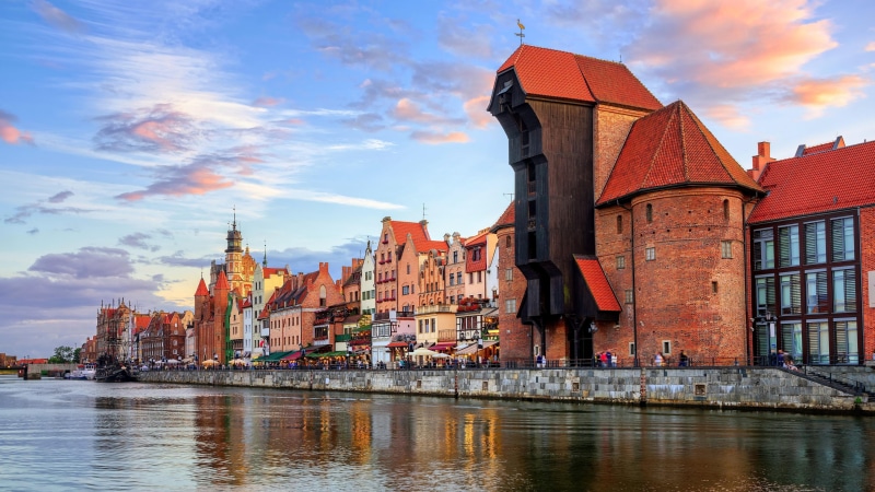 sky, architecture, religion, cityscape, reflection, tower, waterway, 4K, place of worship, built structure, houses, water, museum, gdansk, spirituality