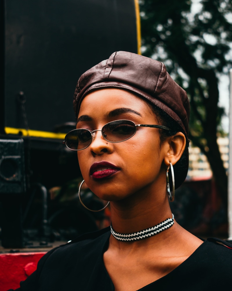 near, 4K, leisure activity, beautiful woman, focus on foreground, female, bokeh, headshot, glasses, one person, day, african american, woman, standing