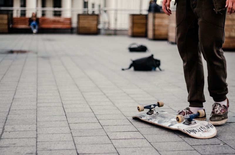 urban Scene, board, skateboardmag, standing, people, shoe, males, sneaker, outdoors, white, skater, lifestyles, sidewalk, skateboard, skateboarder, adult