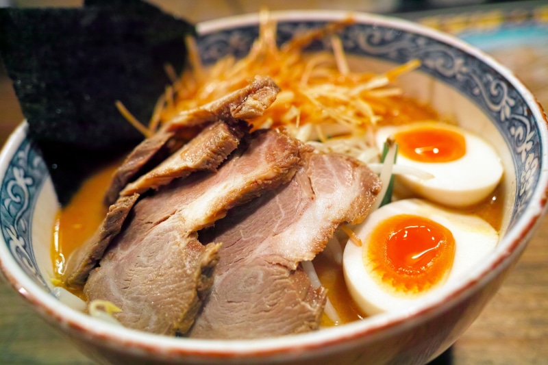 叉焼, meal, soup, food and drink, savory sauce, ramen, food, meat, wellbeing, asian food, close-up, japanese food, freshness, no people, indoors, bowl, vegetable