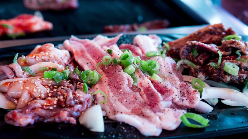 surface, black, barbecue, beef, delicious, octopus, ready-to-eat, fruit, meat, garnish, kitchen utensil, dinner, restaurant, no people, close-up, asian