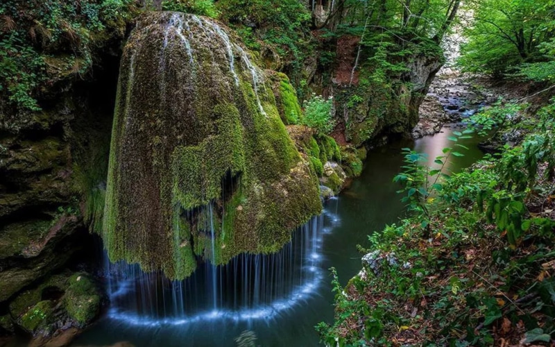 outdoors, flowing, rock, rainforest, no people, nature, non-urban scene, waterfall, rock - object, plant, romania, cascade, power in nature, land, beauty in nature