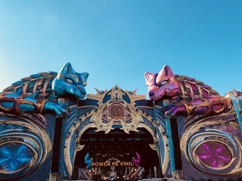 amazing, art and craft, architecture, building exterior, spirituality, carousel, no people, carnival, leisure activities, festival, sky, city, ornate, shorts