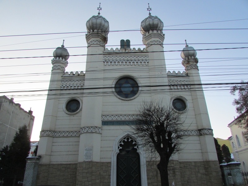 building, buildings, skyscraper, transylvania, place of worship, city, low angle view, built structure, travel, sky, belief, outdoors, office building exterior