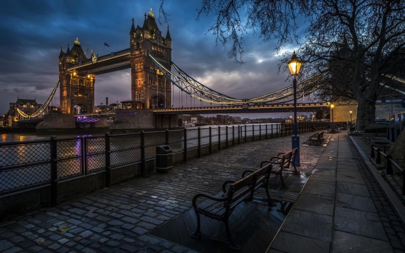city london england tower bridge bridge street street light night cobblestone river thames, 1080P