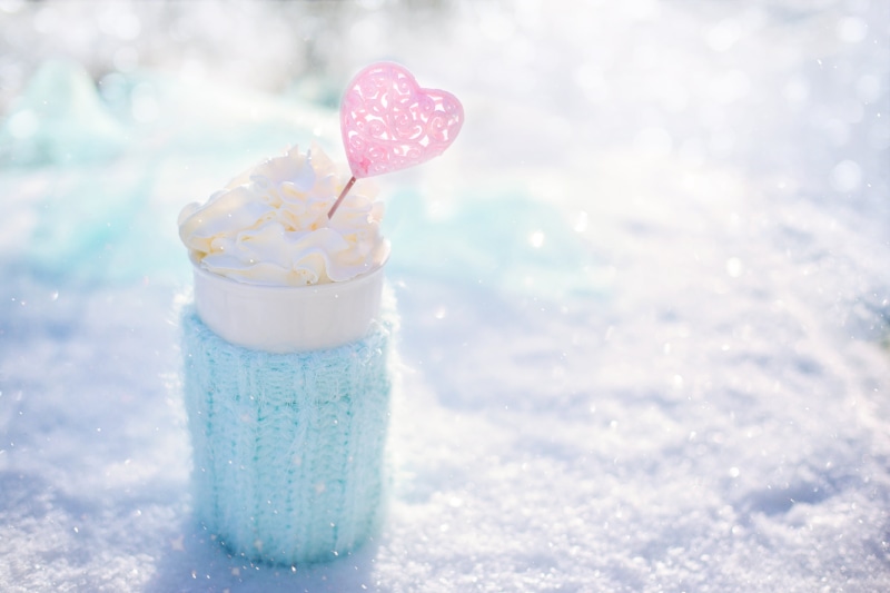 closeup, food, sweet food, temptation, frosty, snowy, beverage, mug, close-up, snow, warm beverage, hot chocolate, lid, frozen, multi colored, drink, sunlight