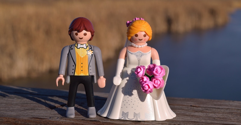 couple, toys, celebration, lego, dress, doll, marry, happiness, woman, women, flower, wife, adult, husband, offspring, bouquet, 4K, wedding, ceremony