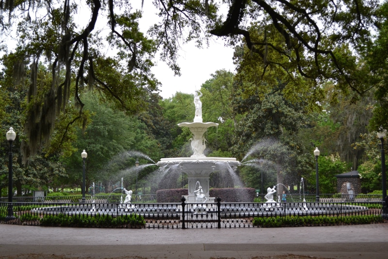 park, spanish moss, plant, fountain, tree, human representation, travel destinations, tourism, representation, art and craft, trees, famous Place, incidental people