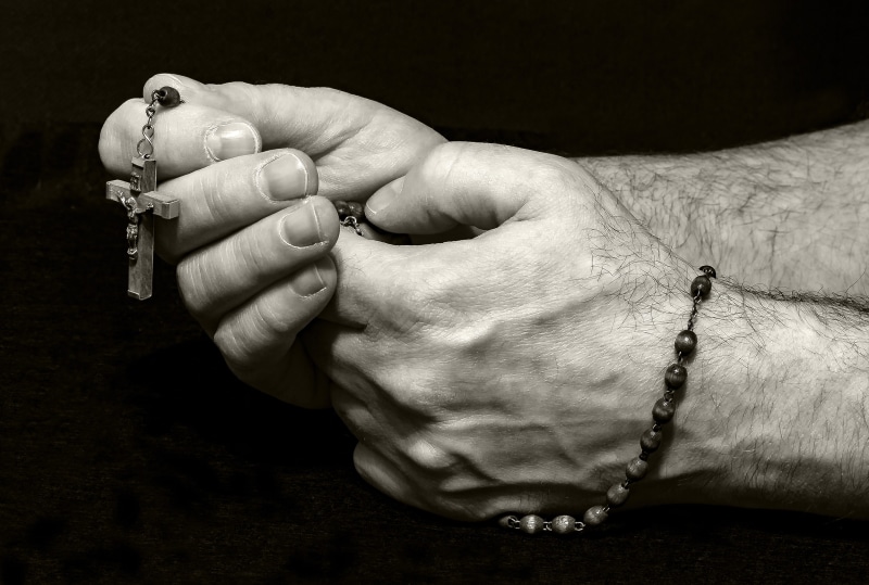 one person, finger, praying, hope, adult, faith, rosary, body part, christianity, find solace, grayscale, indoors, men, jewelry, 4K, real people, christen