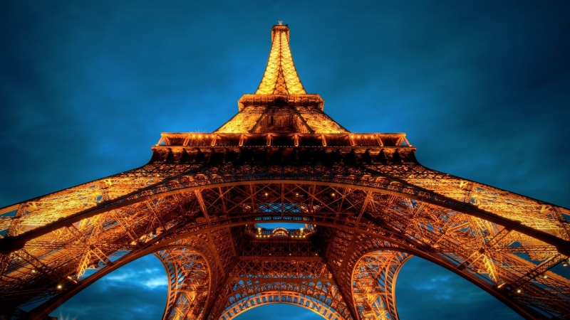 city, worms eye view, cloud - sky, building exterior, spire, illuminated, tall - high, Paris, 1080P, low angle view, history, architecture, arch, travel