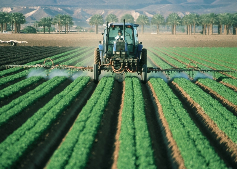 non-Urban Scene, combine harvester, farm, working, green color, equipment, plants, farming, outdoors, daytime, 1080P, field, harvesting, spraying, nature