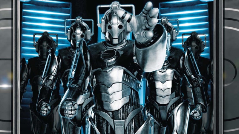 technology, retail, close-up, side by side, 720P, store, Doctor Who, representation, retail display, art and craft, human representation, sculpture, futuristic