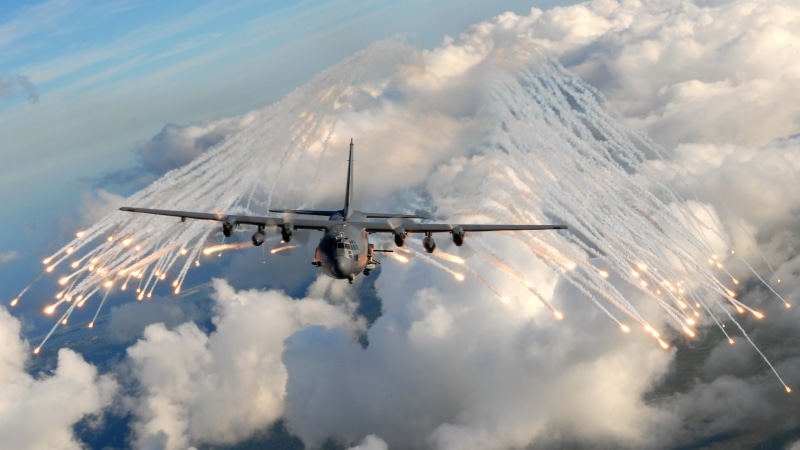gunship, ground-attack, flares, AC-130, U.S. Air Force, Lockheed, 4K, air support, aircraft
