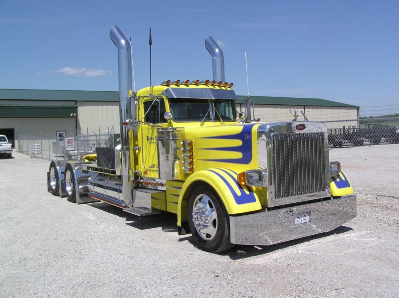 truck, semi-Truck, nature, truck Driver, sky, mode of Transport, street, land Vehicle, parking, motor vehicle, trucking, commercial land vehicle, outdoors