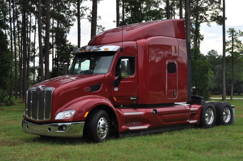 architecture, field, nature, red, mode of transportation, stationary, land, 4K, plant, grass, land vehicle, freight transportation, tree, peterbilt, car