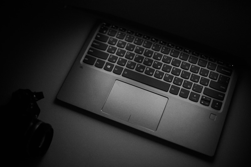 connection, table, computer key, communication, computer equipment, 720s, computer part, no people, laptop, computer hacker, portable information device