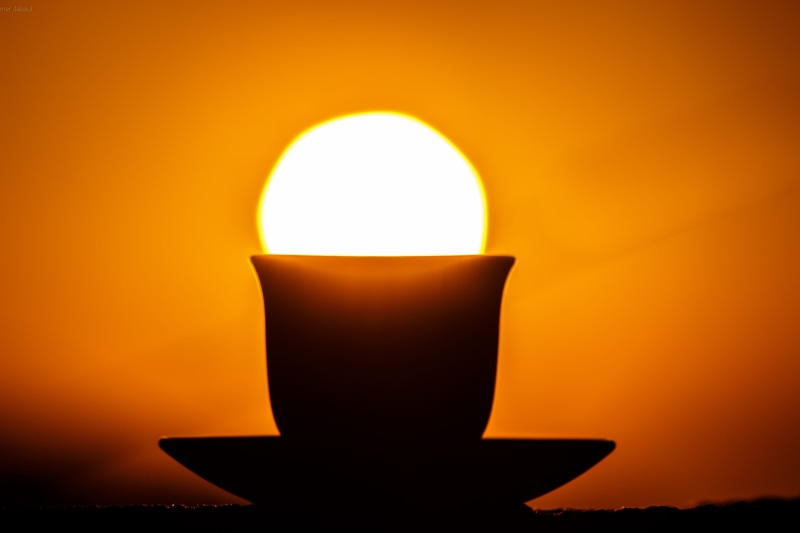 gold, sunset, 5K, dusk, contemplation, hot, brightly lit, coffee drink, light - natural phenomenon, melting, light at the end of the tunnel, silhouette