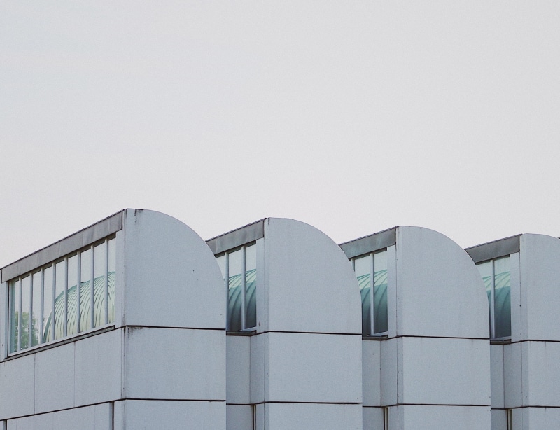 no people, bauhaus archive, wall, built structure, concrete, home decor, office, building exterior, silhouette, clear sky, in a row, modern, bird, nature