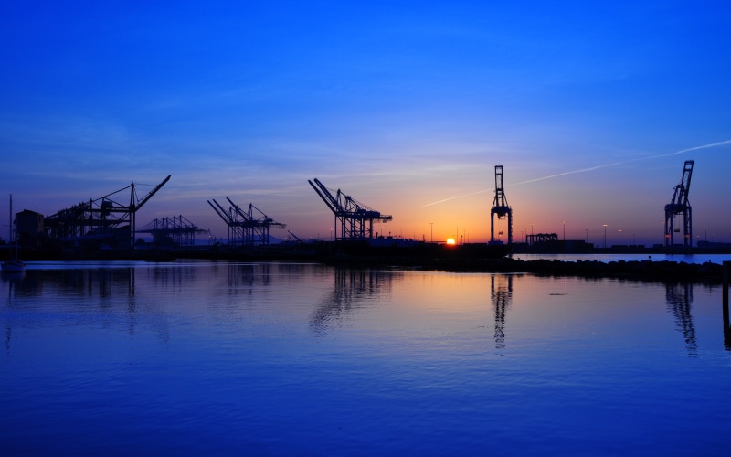4K, ports, cranes (machine)