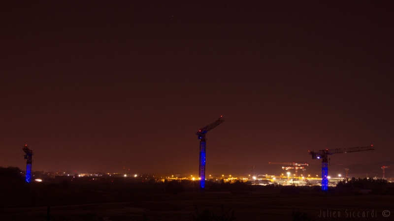 cranes (machine), industry, 1080P, city, built structure, copy space, nature, cityscape, environment, sky, tall - high, pollution, factory, lighting equipment