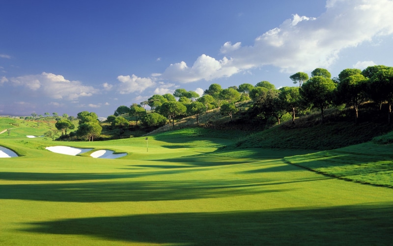 sport, nature, leisure activity, turf, cloud - sky, activity, field, green, scenics - nature, golf, no people, beauty in nature, golf course, grass, day