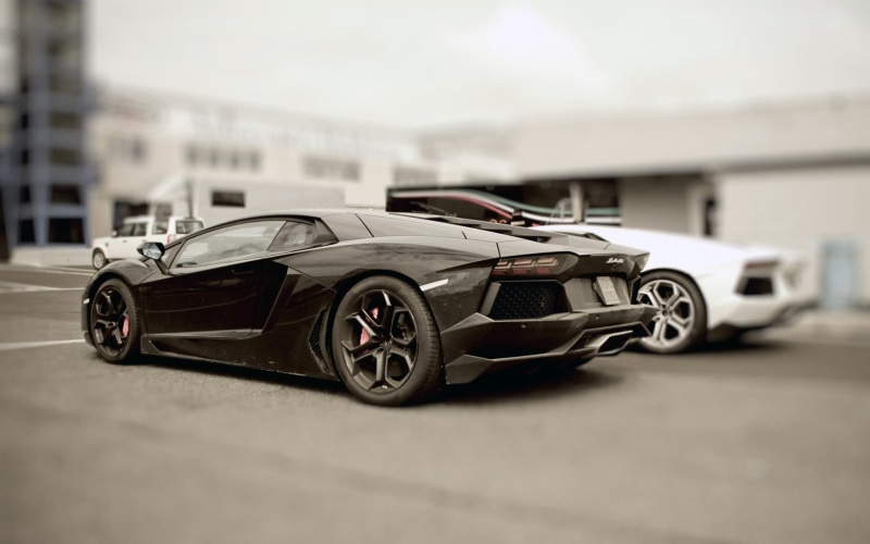 wealth, speed, wheel, 1080P, land vehicle, transportation, road, sports car, car, city, street, sport, people, modern, luxury, architecture, racecar, selective focus