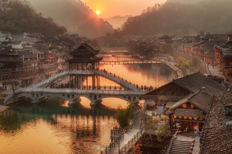 river, dawn, fog, forest, home, trees, mountains, Hunan Province, China, bridge, the sun, 1080P