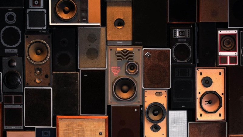industry, retro styled, noise, speaker, no people, electrical equipment, indoors, in a row, obsolete, audio electronics, stereo, 1080P, electronics industry