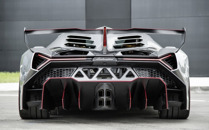 land vehicle, racecar, mode of transportation, day, competitive sport, 720P, tire, motor vehicle, competition, sport, Lamborghini Veneno, close-up, still life