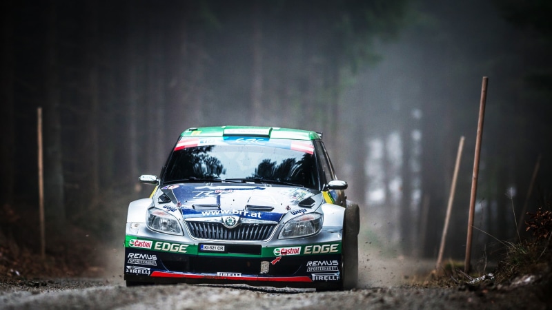 people, Machine, outdoors, Forest, nature, rear view, Race, text, Lights, motion, The front, standing, transportation, Skoda, car, travel, speed, land