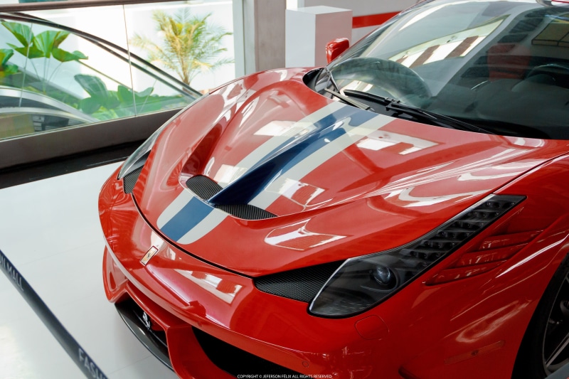 5K, land vehicle, buying, consumerism, luxury, car, modern, reflection, transportation, vehicle hood, no people, mode of transportation, Ferrari 458, close-up