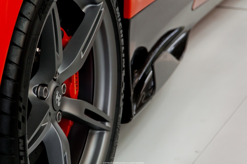 indoors, abstract, tire, no people, Ferrari 458 Speciale, modern, Ferrari, car, Ferrari 458, transportation, curve, design, speed, close-up, sport, silver colored