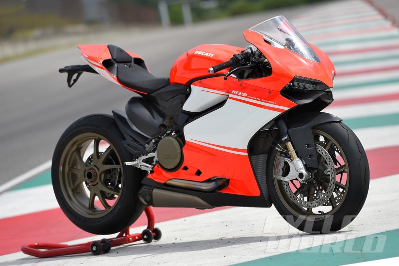Ducati, street, red, sport, Ducati 1199, safety, protection, competition, sports helmet, motorcycle, 1080P, security, Superleggera, riding, transportation