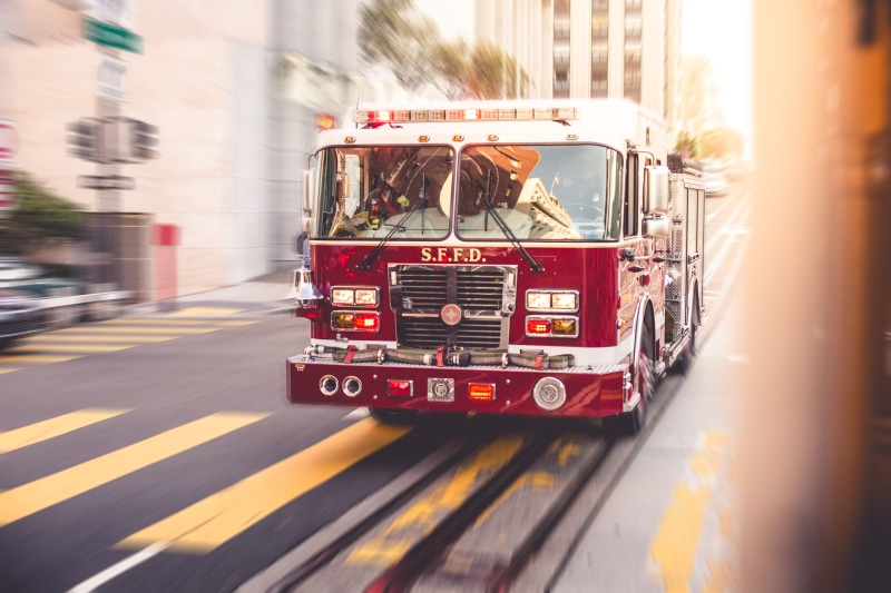 truck, bus, land Vehicle, urgency, motion, racing, sffd, car, transportation, uSA, red, fire, Truck Racing, day, selective focus, blurry, cars, mode of transportation