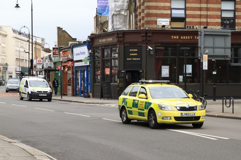 responder, siren, threat, great, distress, car, architecture, rescue, health, land vehicle, building, sign, built structure, mode of transportation, london