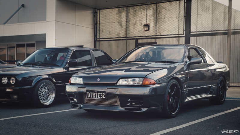 car park, outdoors, 4K, vehicle, Japanese cars, Nissan skyline GT-R R32, sports car, Nismo, Nissan Skyline, Nissan, car, JDM, BMW M3 E30