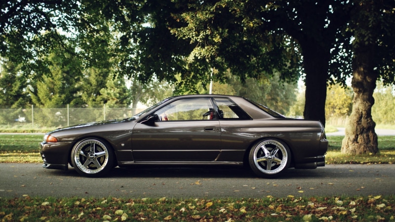 day, city, 1080P, land vehicle, nature, plant, Nissan GT-R R32, growth, field, retro styled, no people, motor vehicle, tree, outdoors, land, mode of transportation