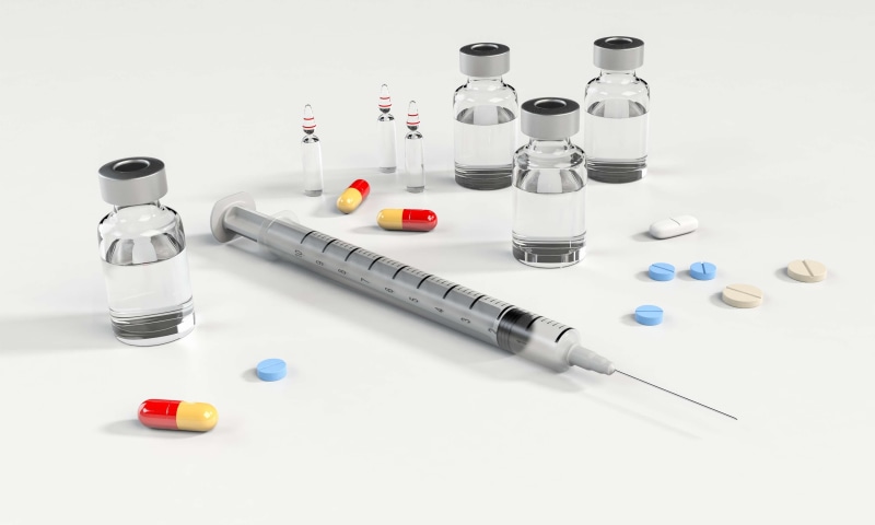 aid, illegal, hospital, liquid, healthcare, capsule, no people, injection, pill, medical, syringe, 4K, illness, medication, needle, sharp, vaccination