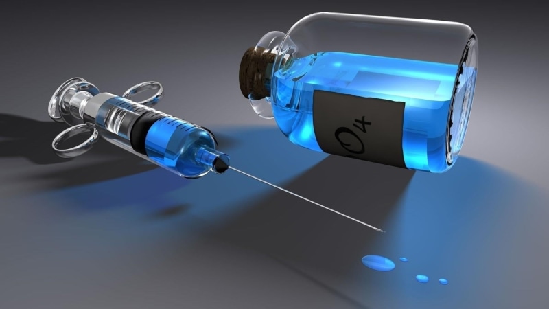 sharp, healthcare and medicine, reflection, technology, glass - material, cylinder, illuminated, injection, needle, medical equipment, container, close-up