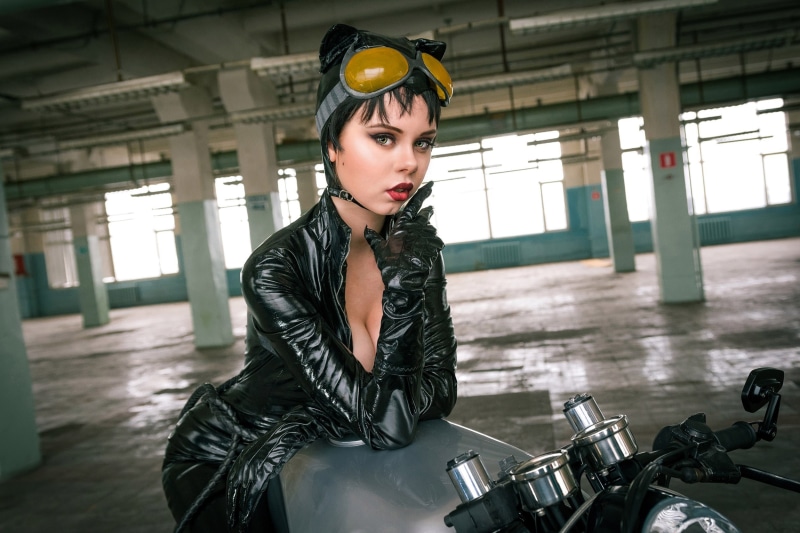 1080P, Polina Yakovleva, Catwoman, cosplay, women, portrait, motorcycle, black latex