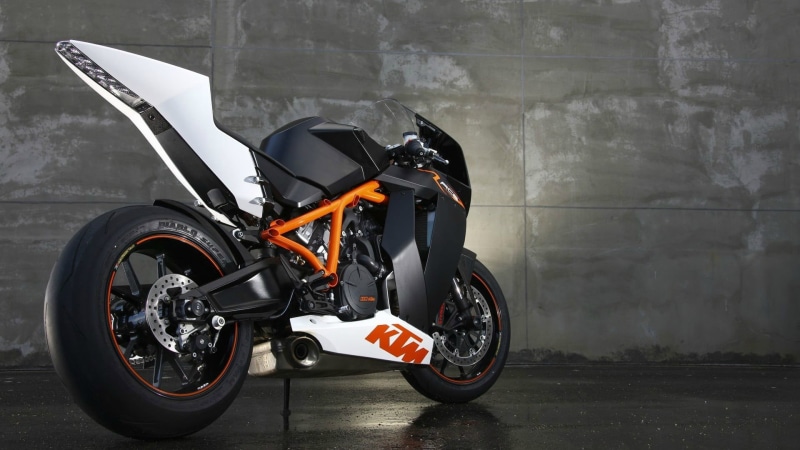 parking, no people, bike, stationary, close-up, land vehicle, black color, day, black, motorcycle, 1080P, KTM, wall - building feature, travel, orange