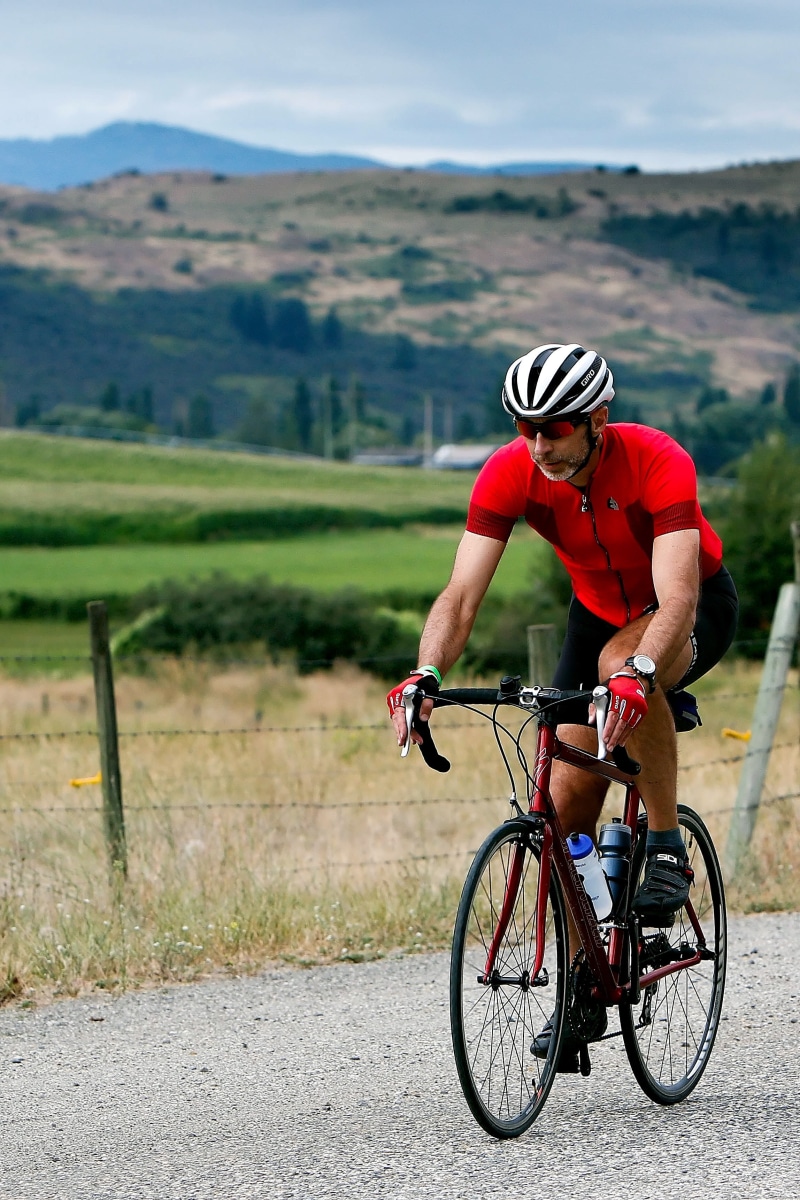 ride, athlete, sport, mountain, motion, lifestyles, outdoors, males, transportation, clothing, cyclist, cycle, action, exercising, canada, people, adult
