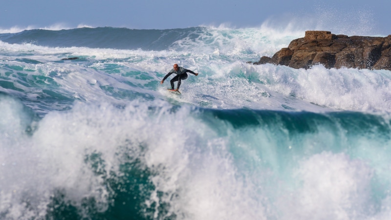 beauty in nature, person, mountain, outdoor, active, fun, lifestyle, riding, surfing, sport, waves, wave, water, adventure, 5K, hawaii, vacations, board