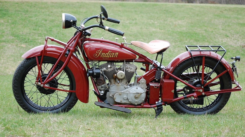 green color, sport, bicycle, focus on foreground, retro Styled, summer, old, absence, land, Indian, cruiser, mode of transportation, plant, speed, wheel
