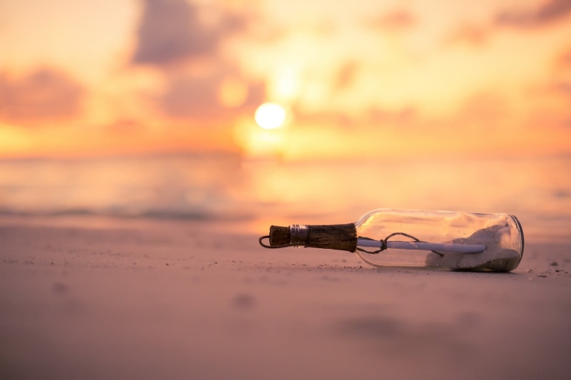 bottles, copy Space, selective, message in a Bottle, relaxation, no People, beauty in nature, focus, vacations, glass, macro, sea, coastline, scenics - nature