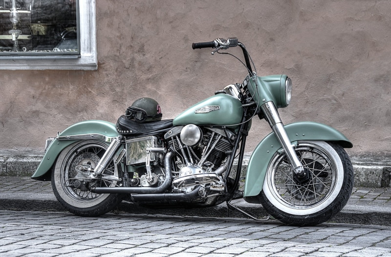 no people, davidson, street, motor scooter, transportation, transport, city, harley, retro styled, motorbike, side view, parking, personal land vehicle