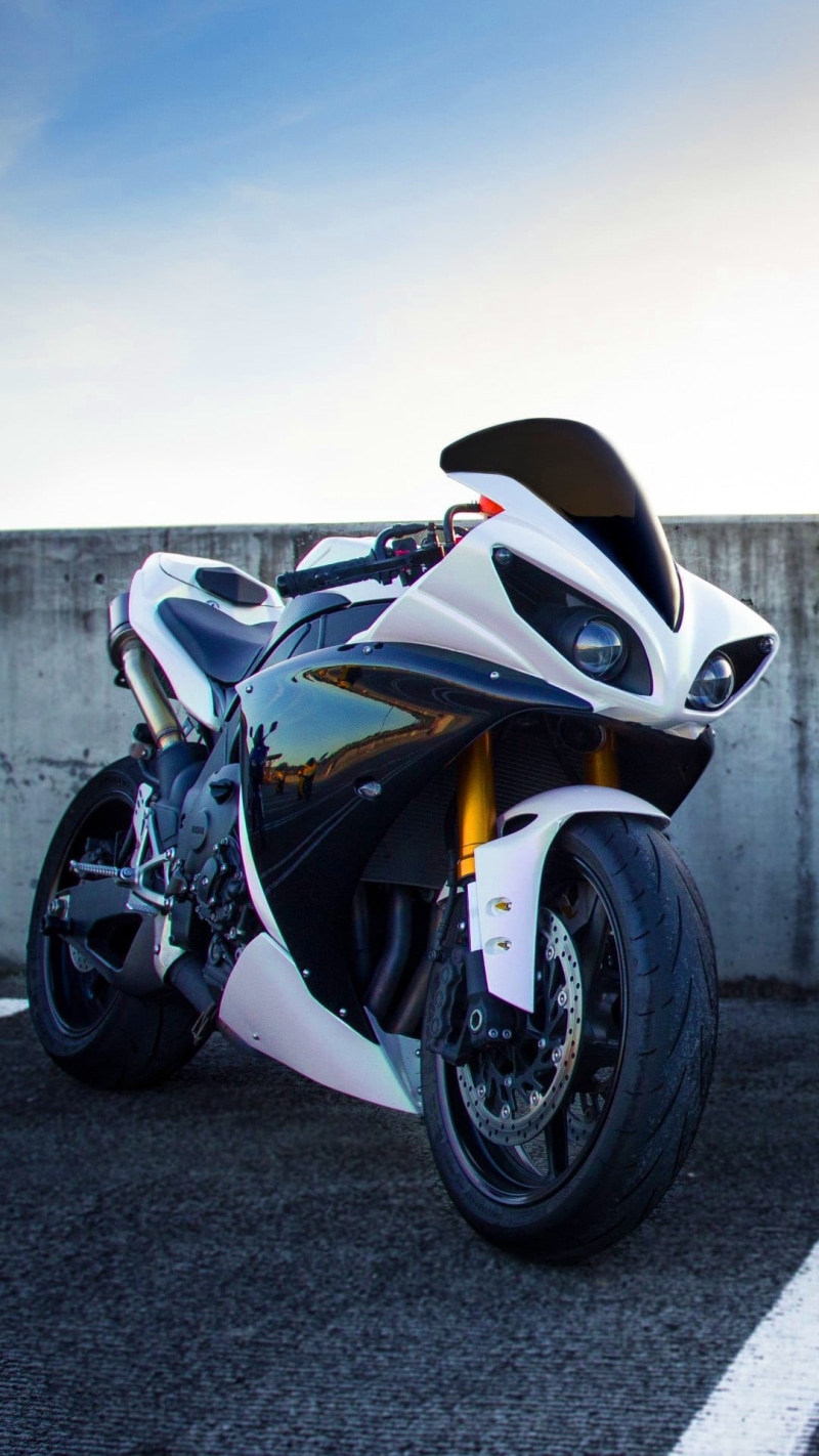 sport, nature, no people, wheel, side view, blue, outdoors, land vehicle, stationary, road, tire, Motorcycles, sky, car, travel, white, street, motorcycle