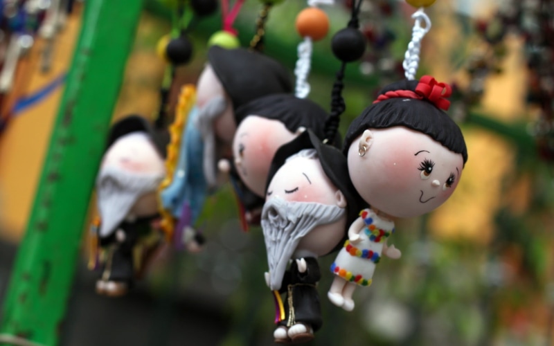 cultures, color Image, mannequin, creativity, color, multi Colored, toy, outdoors, toy Soldier, plastic, toys, editorial, photography, in a row, hanging