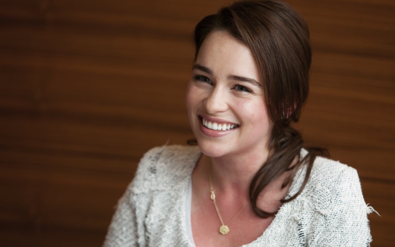 happiness, beauty, adult, brown hair, looking at camera, women, emotion, brunette, smiling, front view, indoors, one person, hairstyle, contemplation, toothy smile